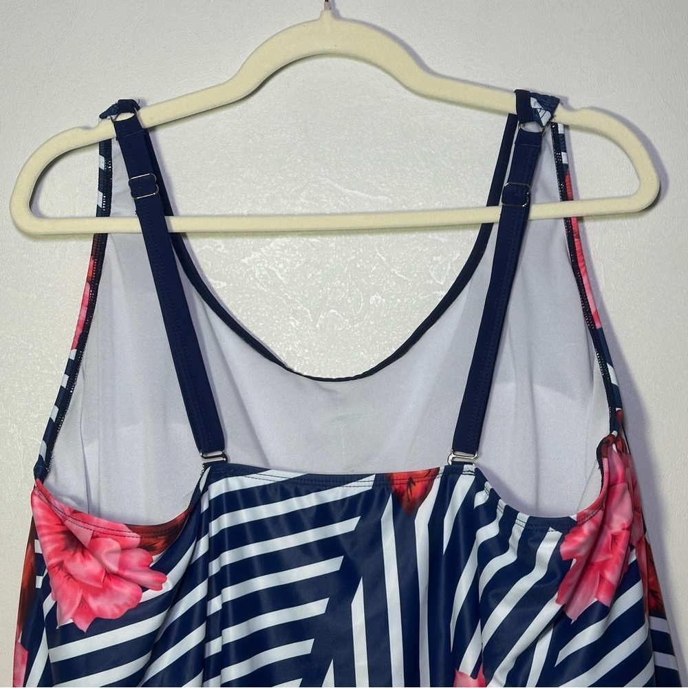 Tankini Navy Blue Striped Floral Scoop Neck Women’s Swimsuit Set Size 22W - Picture 5 of 15